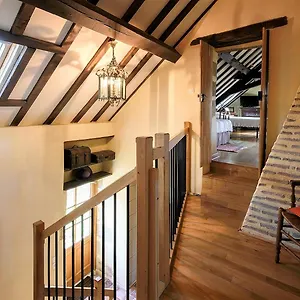 domaine-la-carriere.hotels-rhonealpes.com/