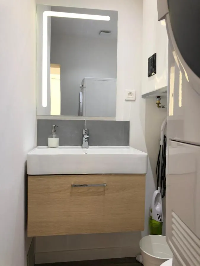 Double Studios Independant, Hyper Centre, Wifi Hyeres