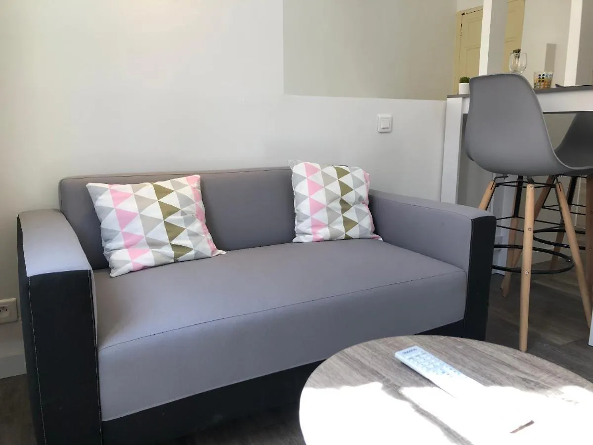 Appartement Double Studios Indépendant, Hyper Centre, WIFI Hyères France